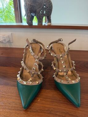 Authentic Valentino Green Pointed-Toe Studded T-Strap Pumps